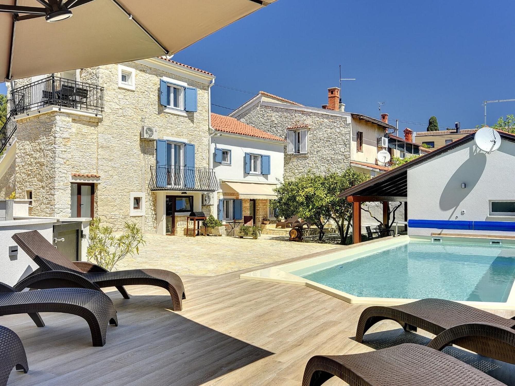 Appartamento With Swimming Pool And Private Terrace *